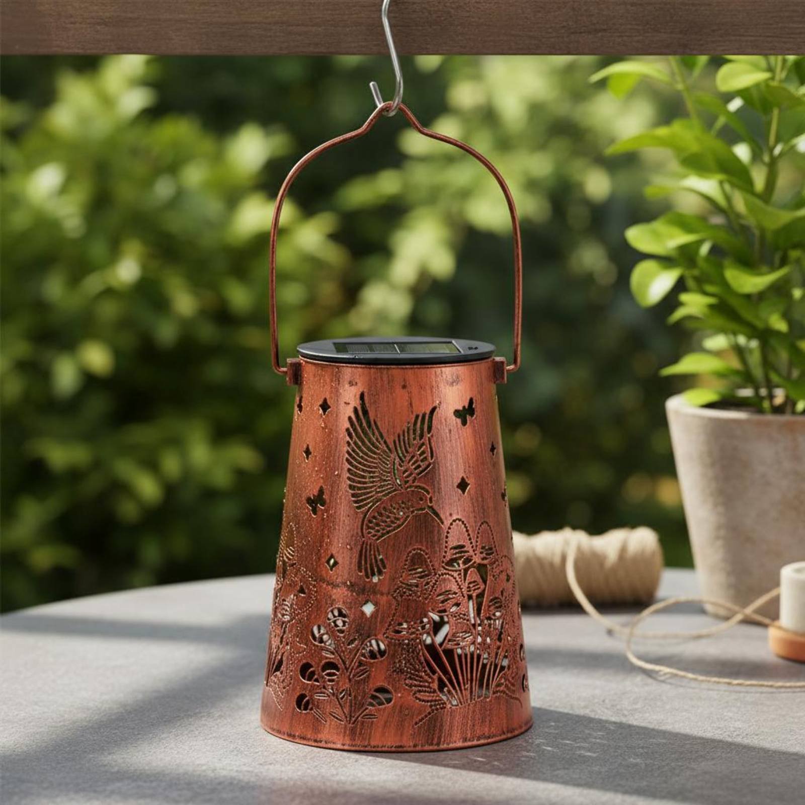 Floral Garden Lantern Pattern  - đánh giá và giá Outdoor Lighting Battery