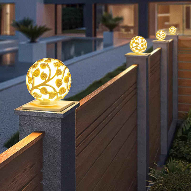 Outdoor column lights solar LE - đánh giá và giá Outdoor Lighting And Decor
